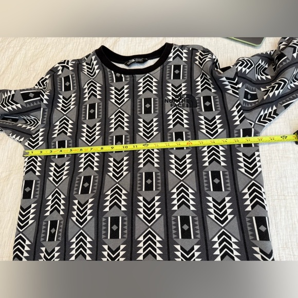 The North Face ‘92 Rage Fleece Crew Sweat White Print Small - Picture 11 of 14